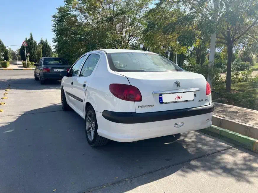 خودرو پژو، ۲۰۶ صندوق دار آگهی ann_20929012