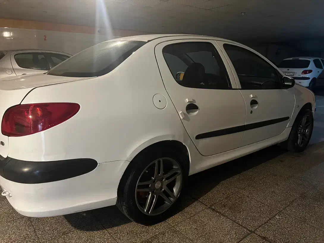 پژو ۲۰۶ صندوق دار v8 - 1393