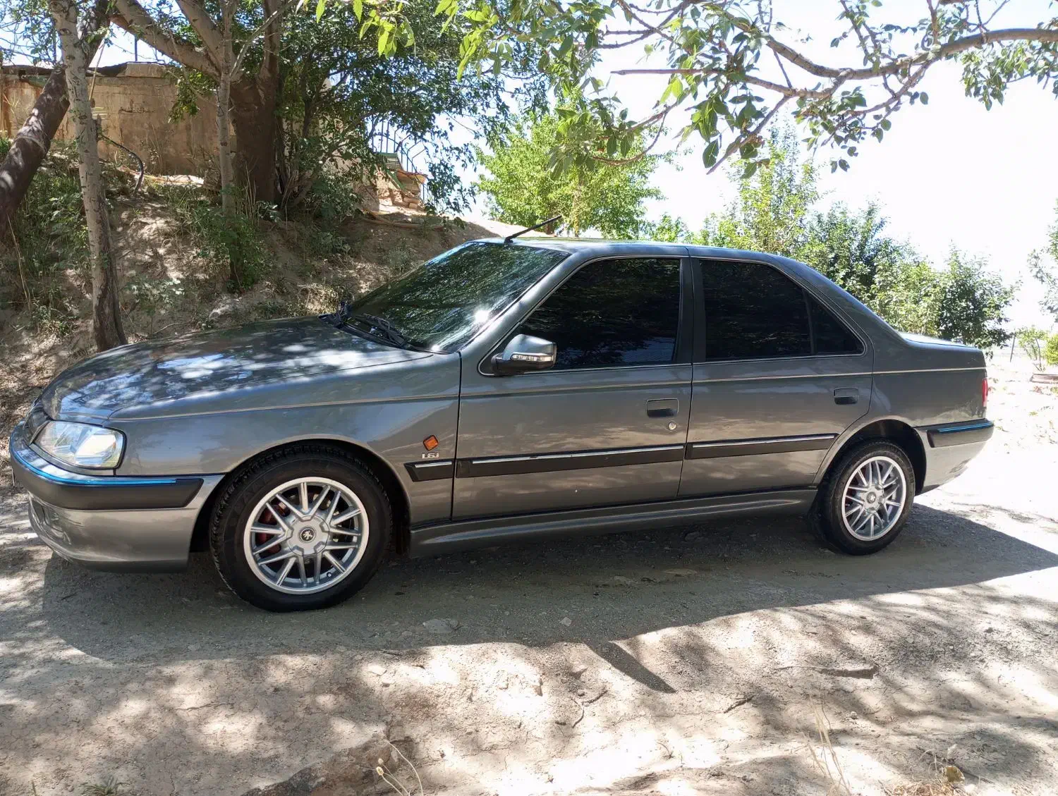 پژو پارس سال - 1390