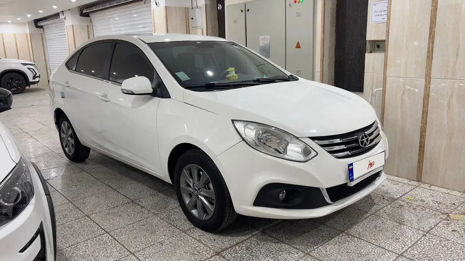 جک J5 اتوماتیک - 1403