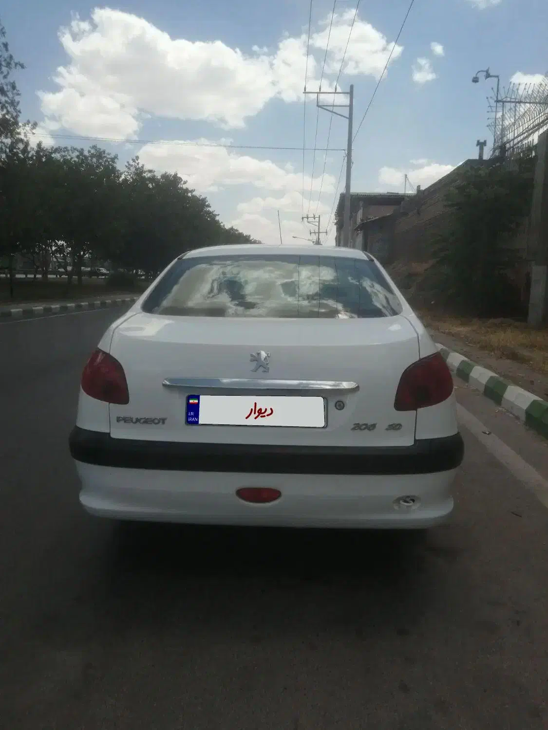 پژو ۲۰۶ صندوق دار v8 - 1394