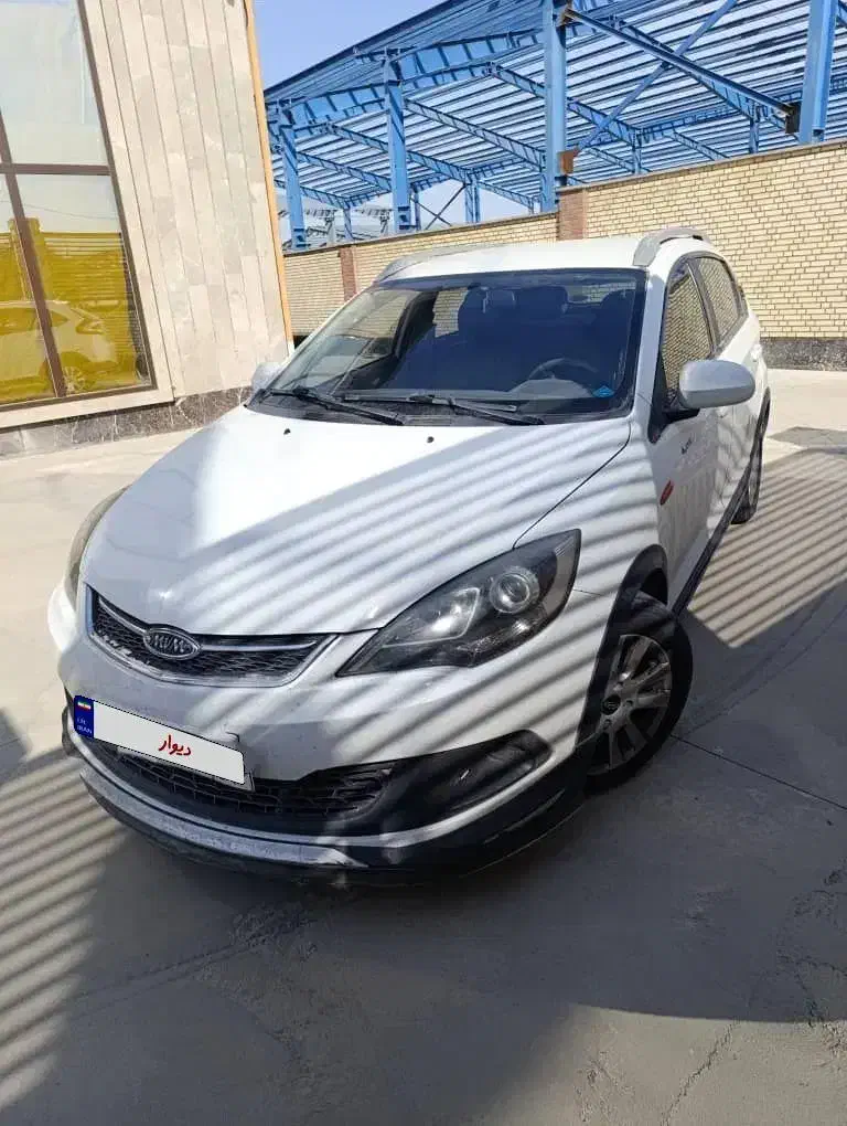 خودرو ام وی ام، 315 هاچ بک آگهی ann_20929246