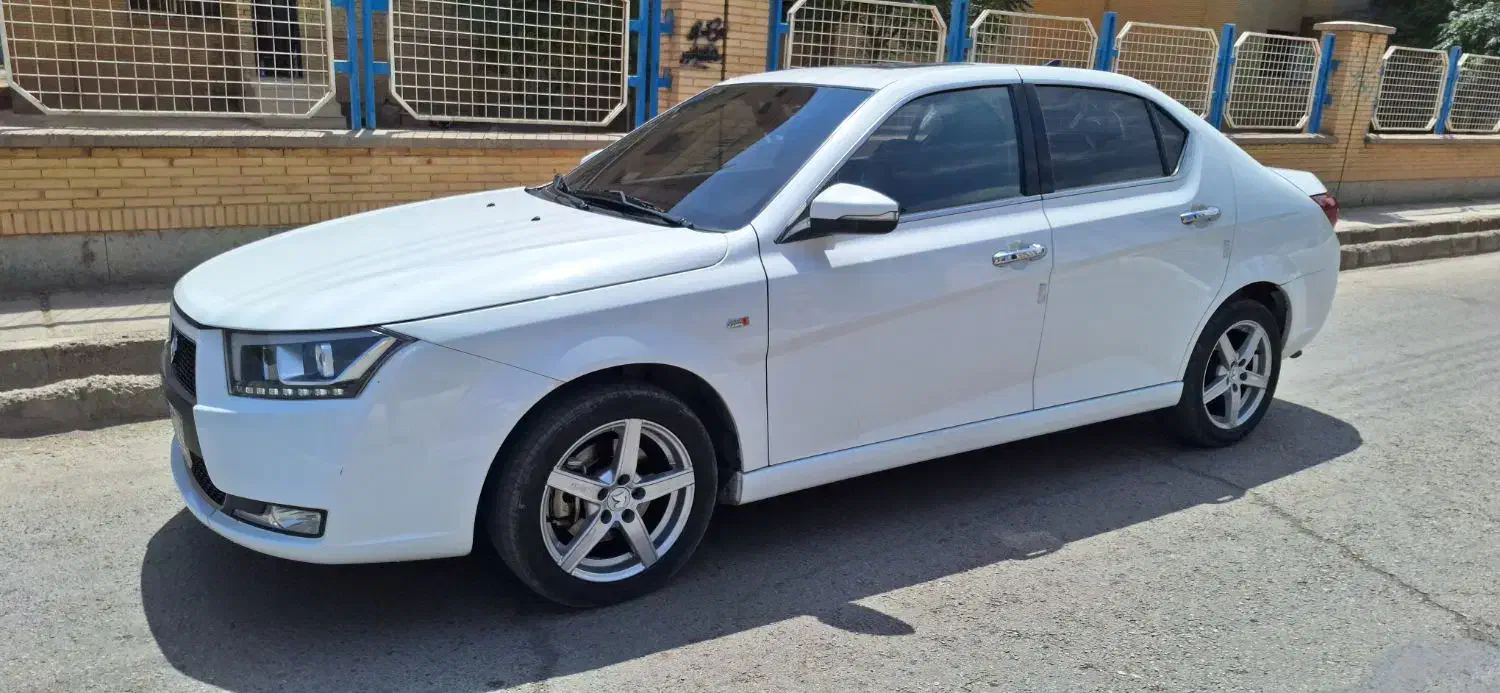 دنا پلاس توربو اتوماتیک - 1402