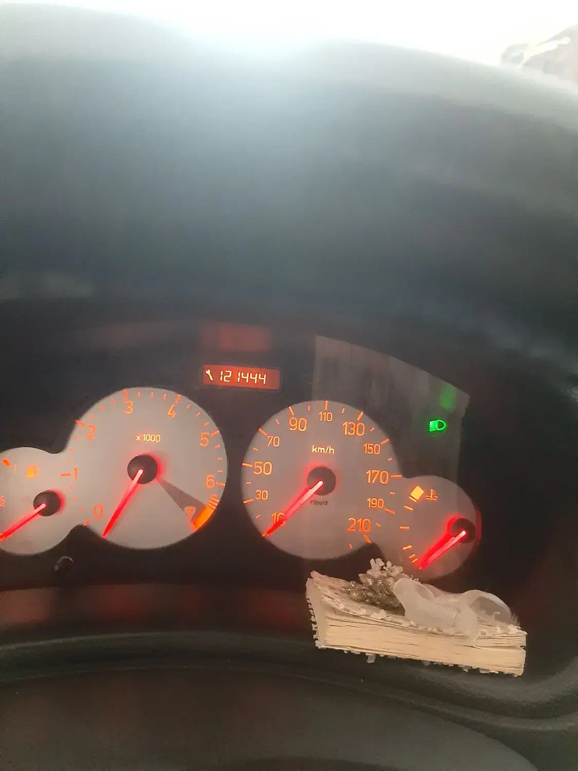 پژو ۲۰۶ صندوق دار v8 - 1394