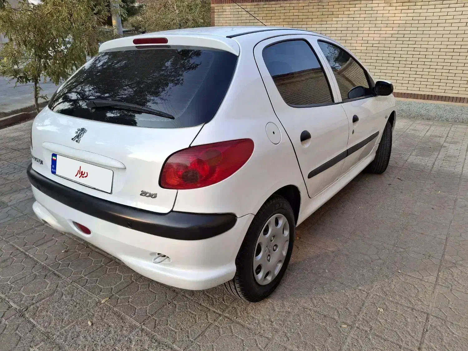 پژو 206 تیپ 2 - 1396