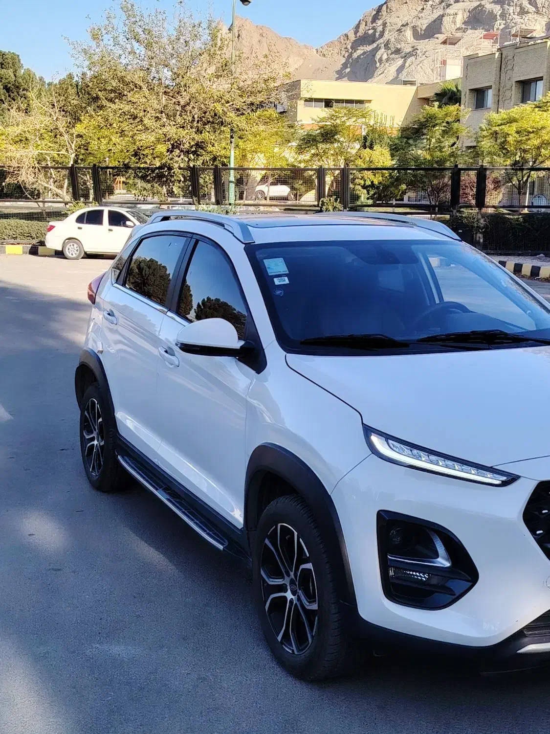 ام وی ام X22 پرو دنده‌ای - 1402