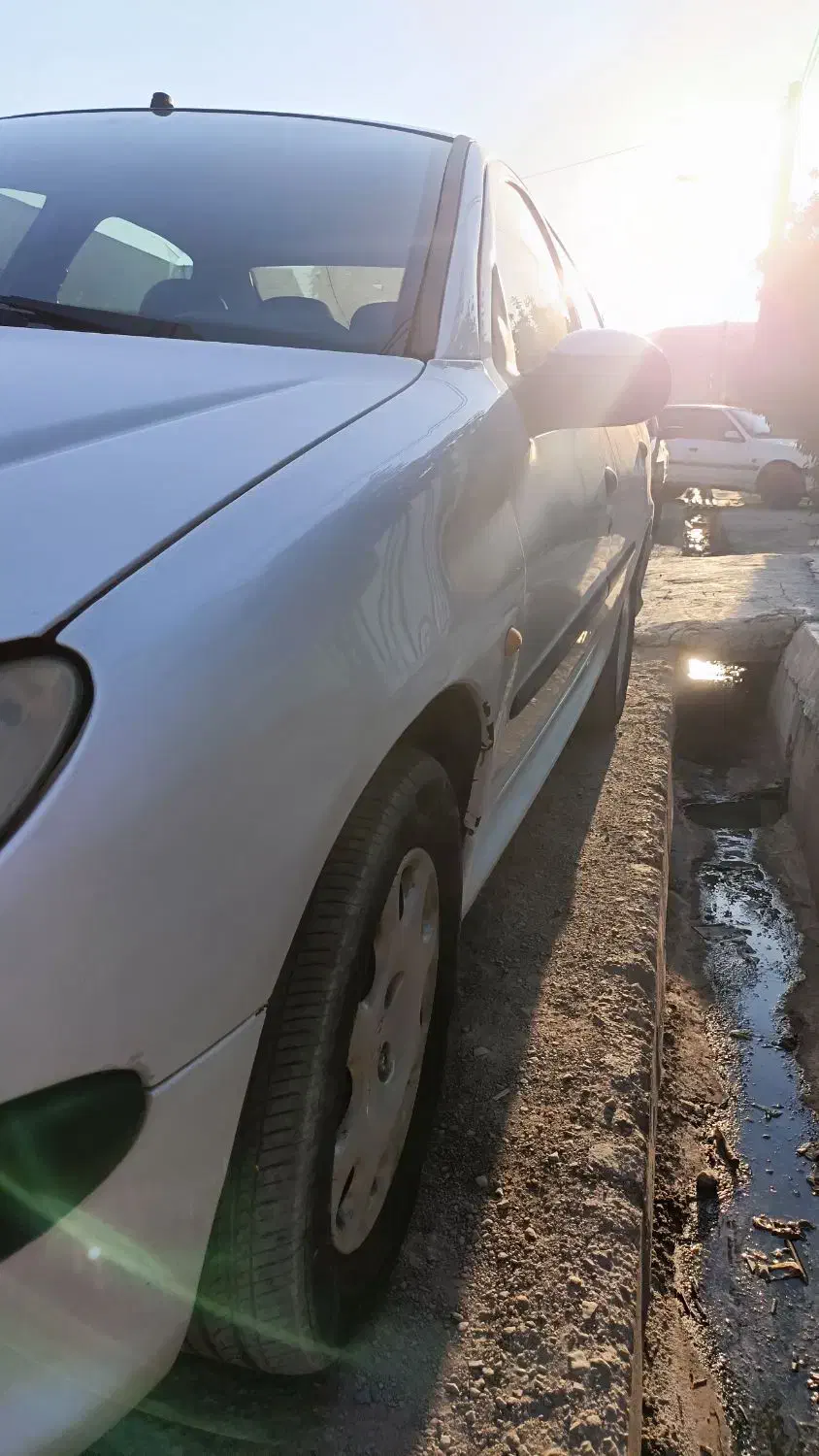 پژو ۲۰۶ صندوق دار v8 - 1396