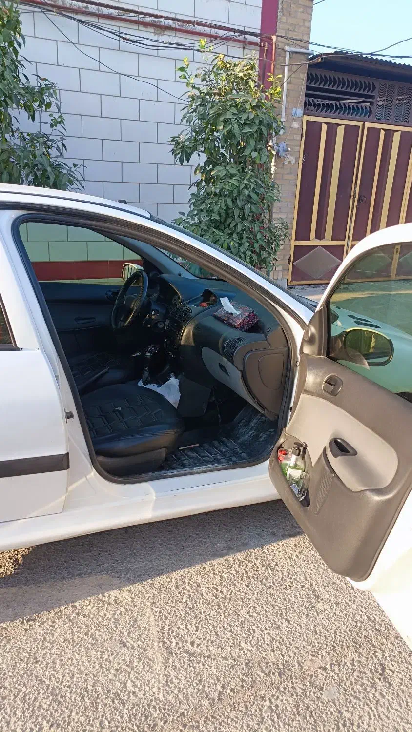 پژو ۲۰۶ صندوق دار v8 - 1396