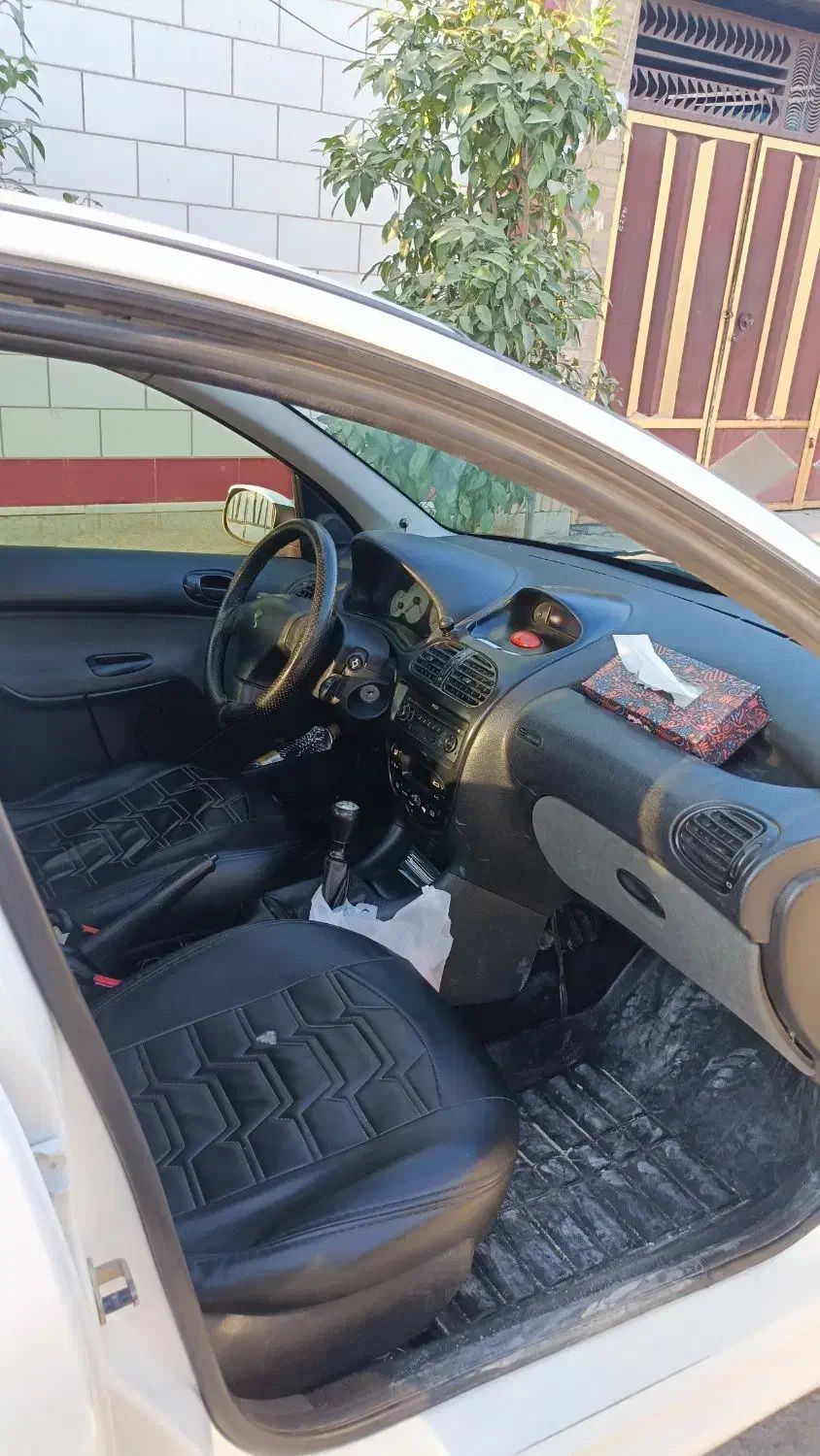 پژو ۲۰۶ صندوق دار v8 - 1396