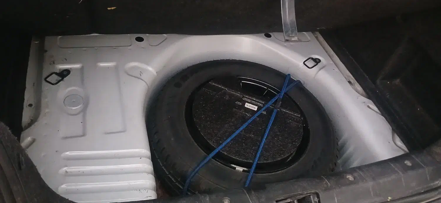 پژو ۲۰۶ صندوق دار v20 - 1389