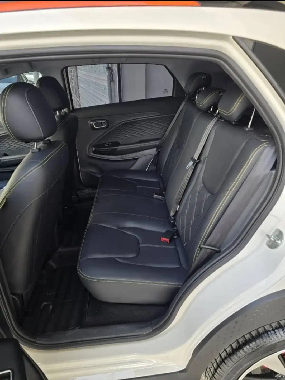 ام وی ام X33 کراس دنده‌ای - 1402