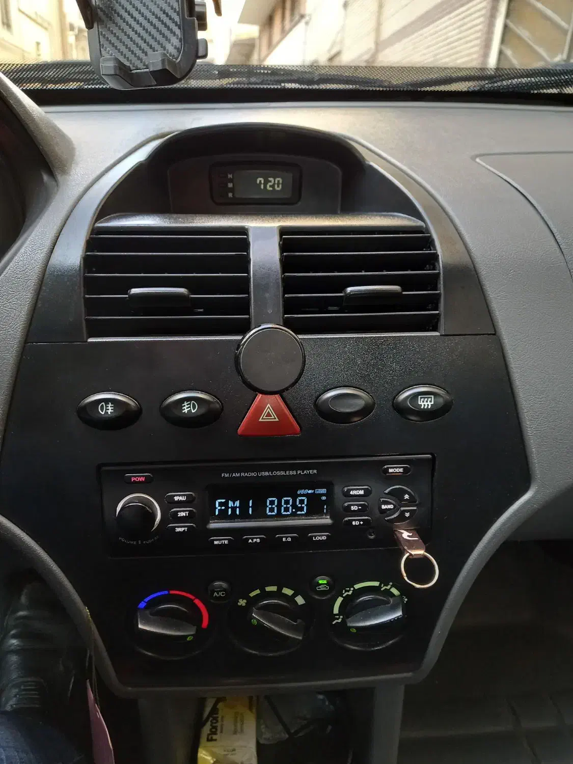 تیبا صندوق دار SX - 1398