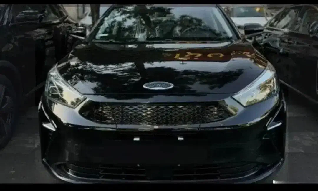 کی ام سی EJ7 ساده - 2024