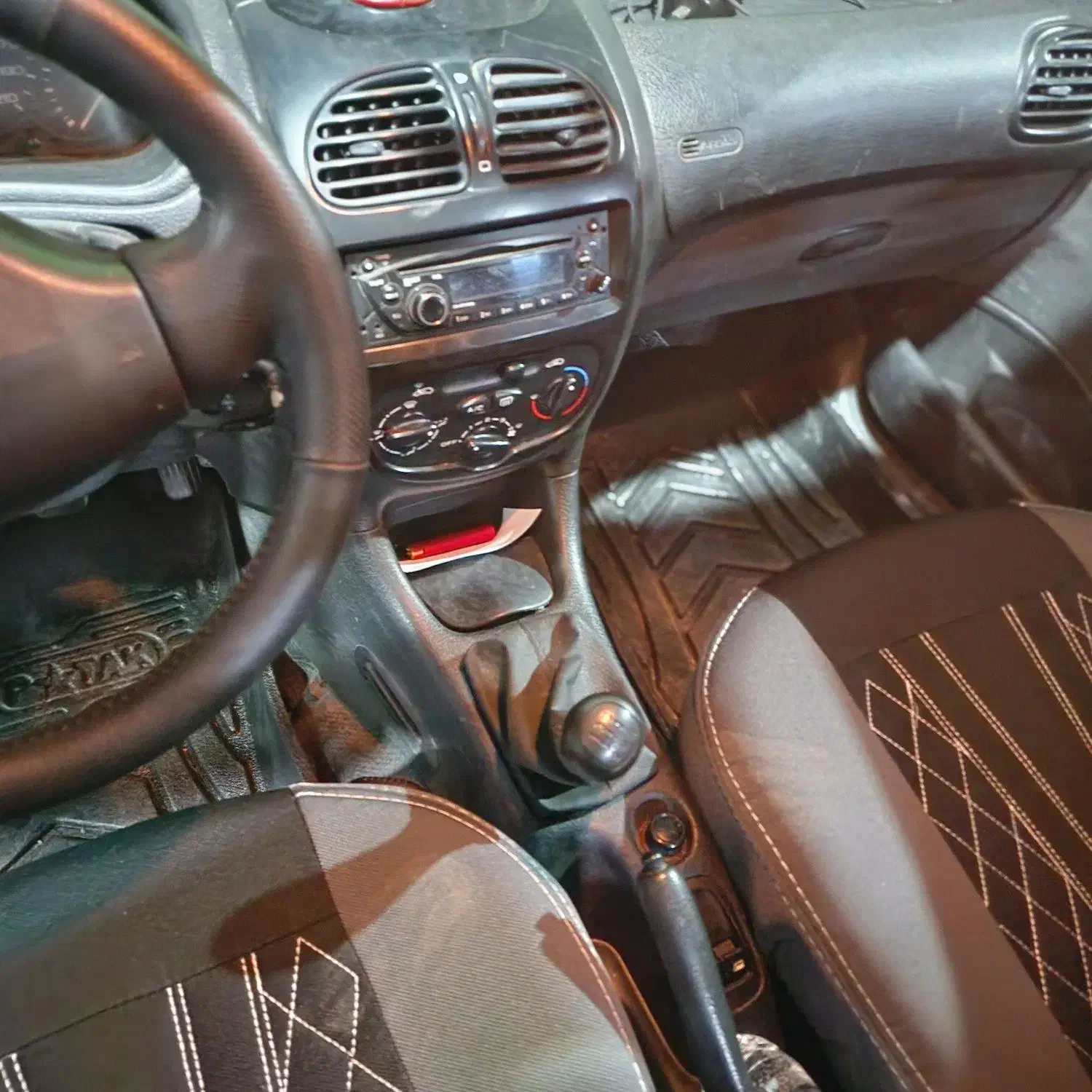 پژو ۲۰۶ صندوق دار v20 - 1390