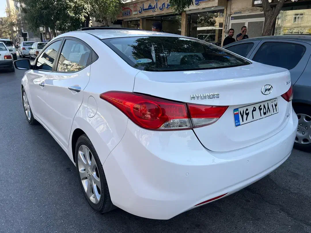 ام وی ام X22 پرو دنده‌ای - 1402