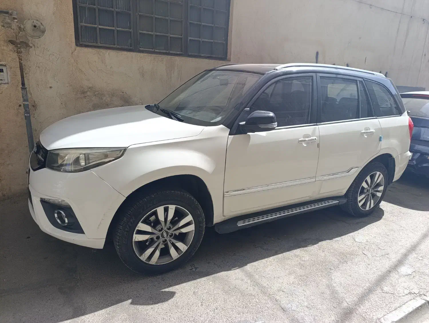 ام وی ام X22 پرو دنده‌ای - 1402