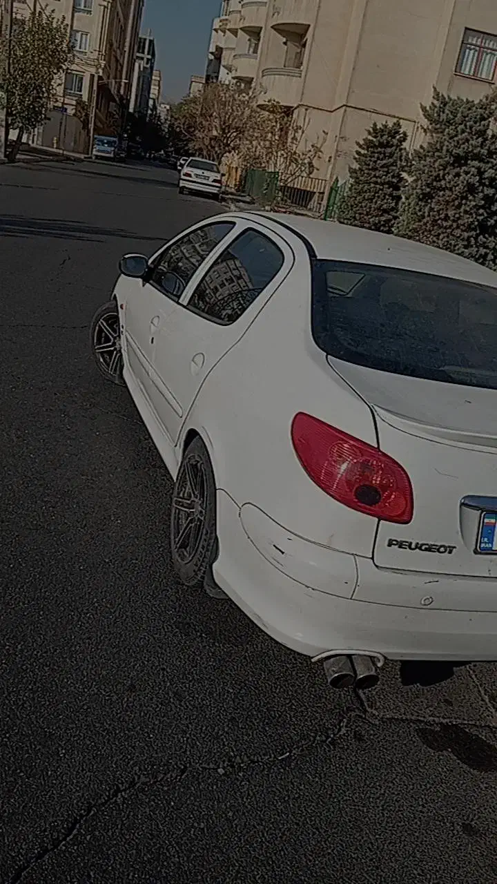 پژو ۲۰۶ صندوق دار v8 - 1394