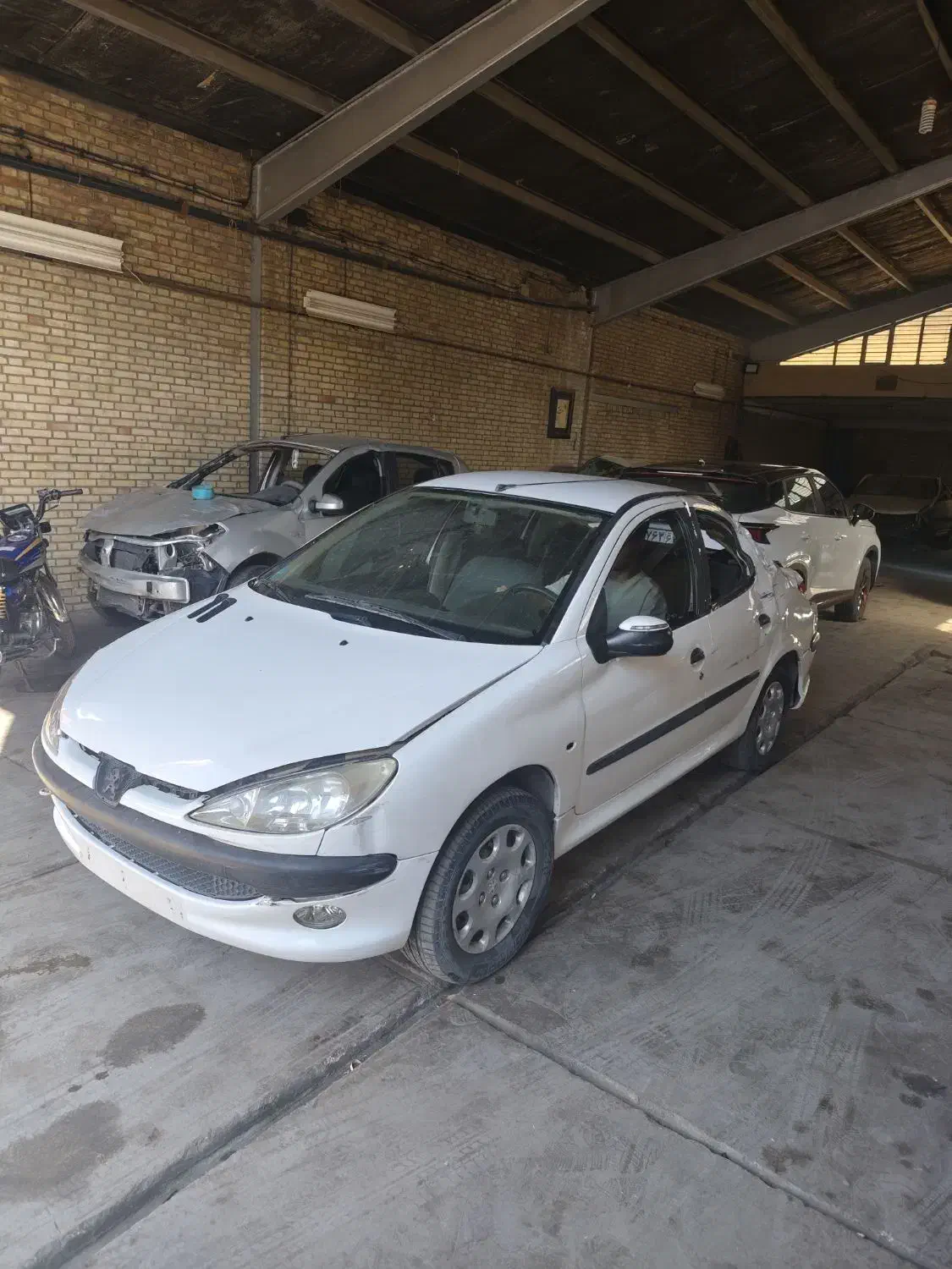 پژو ۲۰۶ صندوق دار v20 - 1390