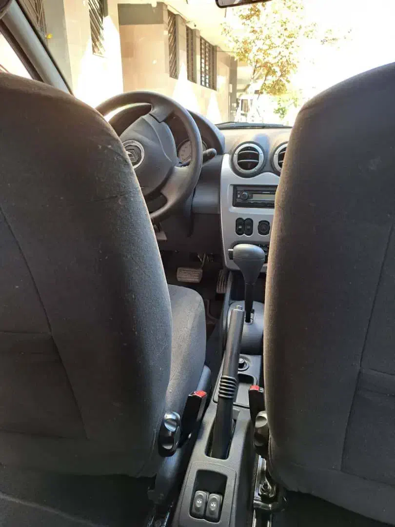 رنو ساندرو اتوماتیک - 1395