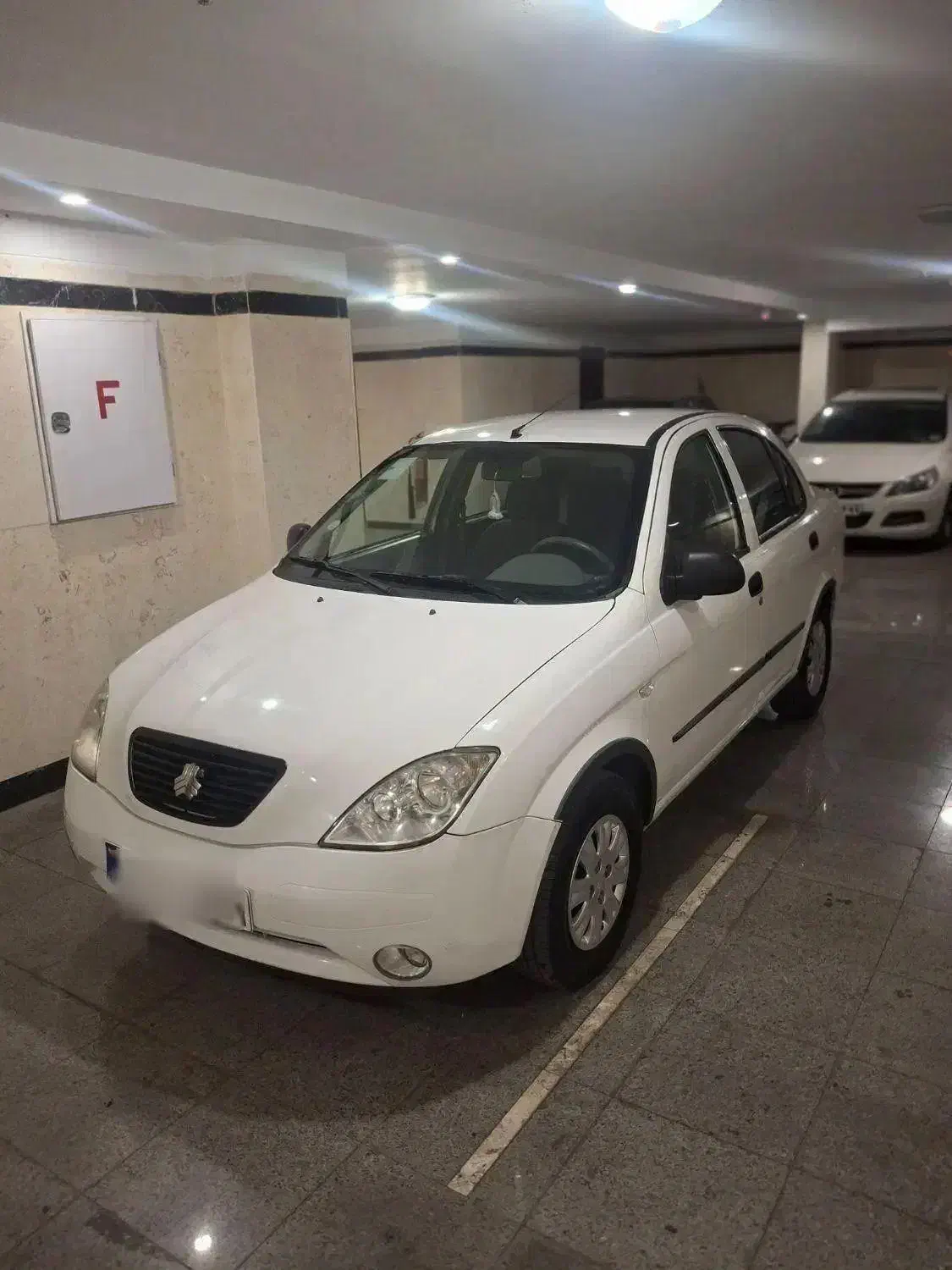 تیبا صندوق دار SX - 1400