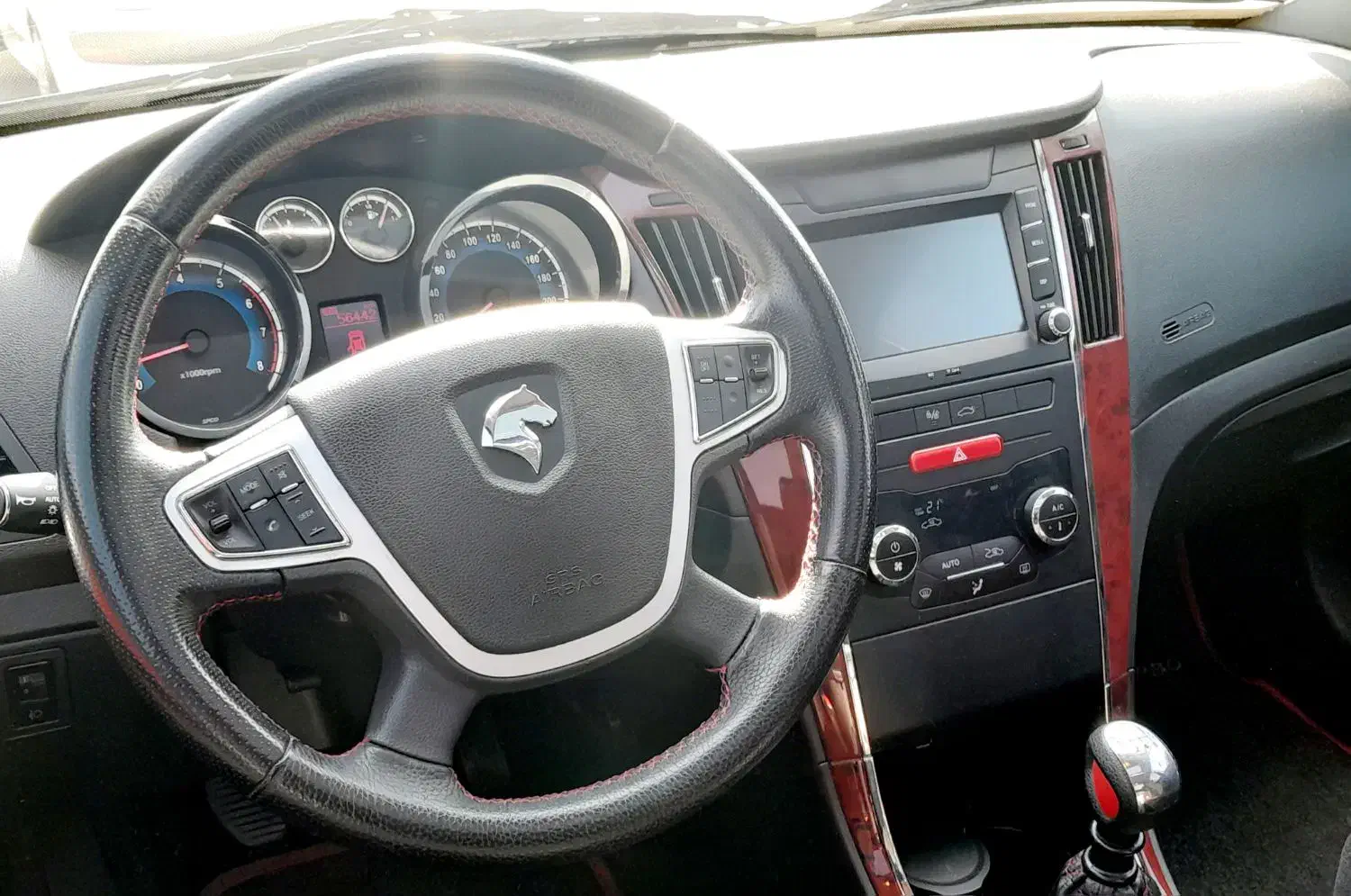 دنا پلاس توربو 6 دنده - 1402