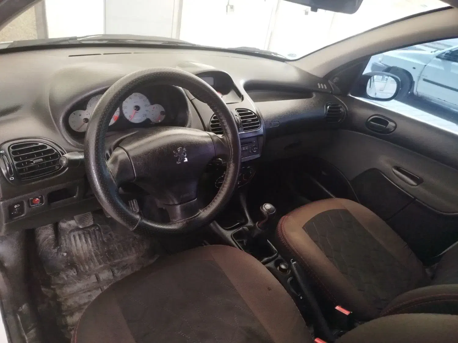 پژو 206 تیپ 2 - 1396