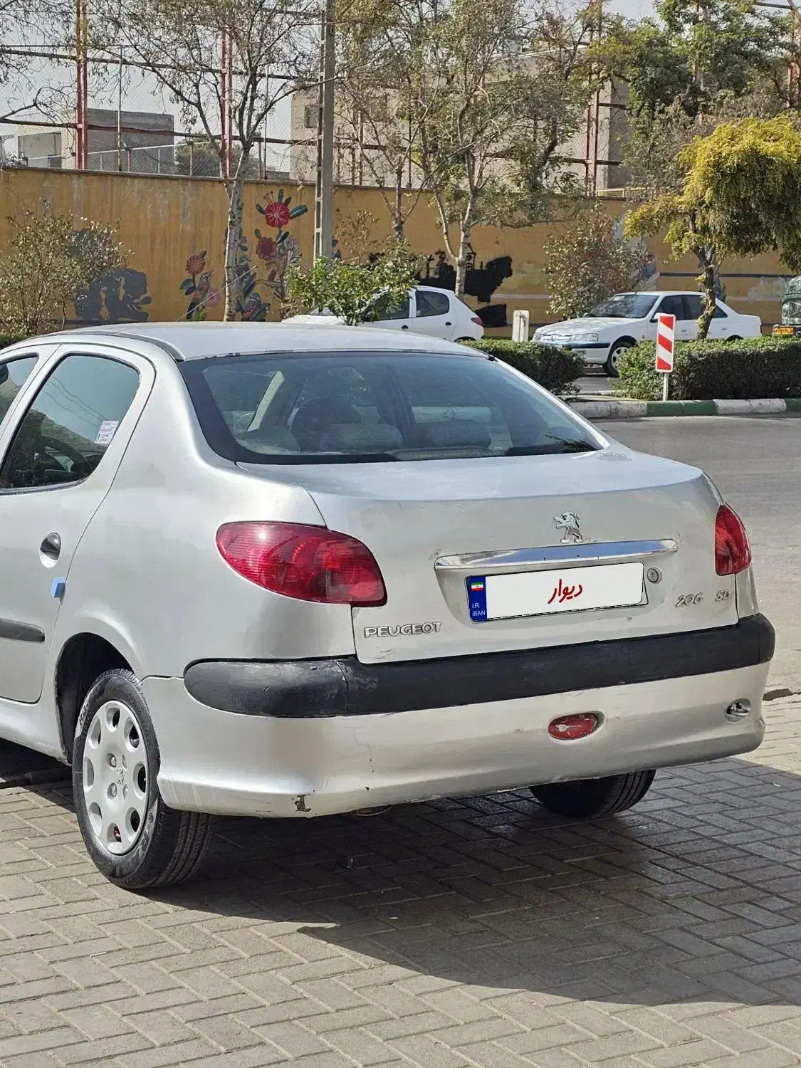 پژو ۲۰۶ صندوق دار v8 - 1386