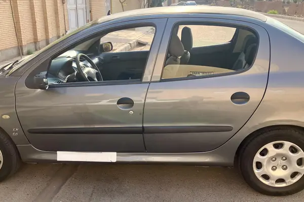 پژو ۲۰۶ صندوق دار v8 - 1394