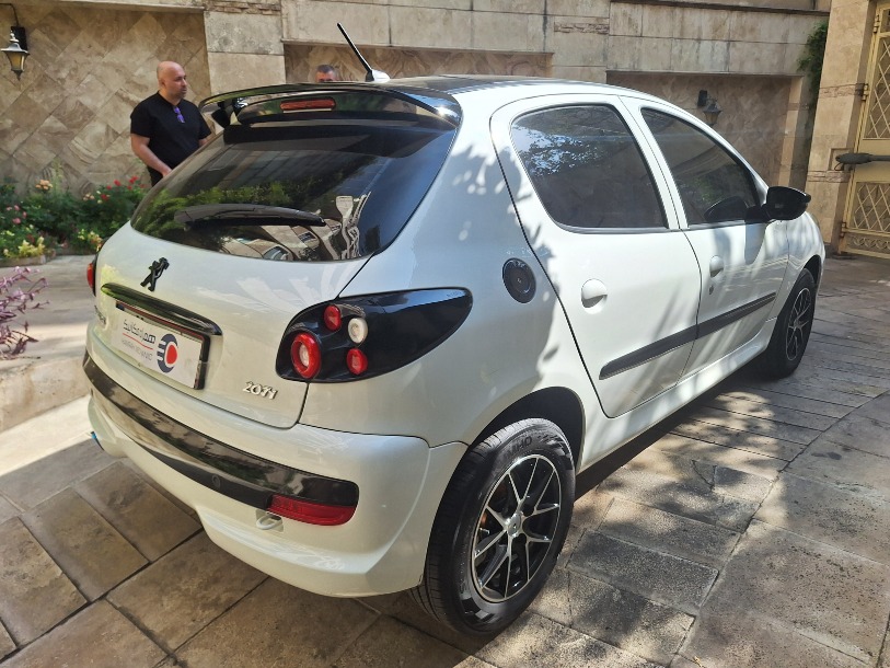 پژو 207 اتوماتیک TU5P - 1404