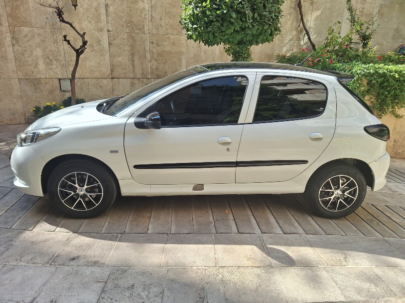 پژو 207 اتوماتیک TU5P - 1404