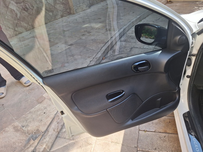 پژو 207 اتوماتیک TU5P - 1404