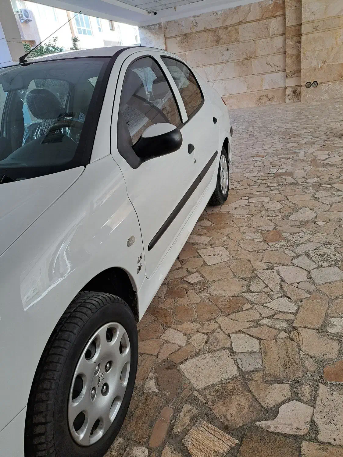 پژو ۲۰۶ صندوق دار v8 - 1399