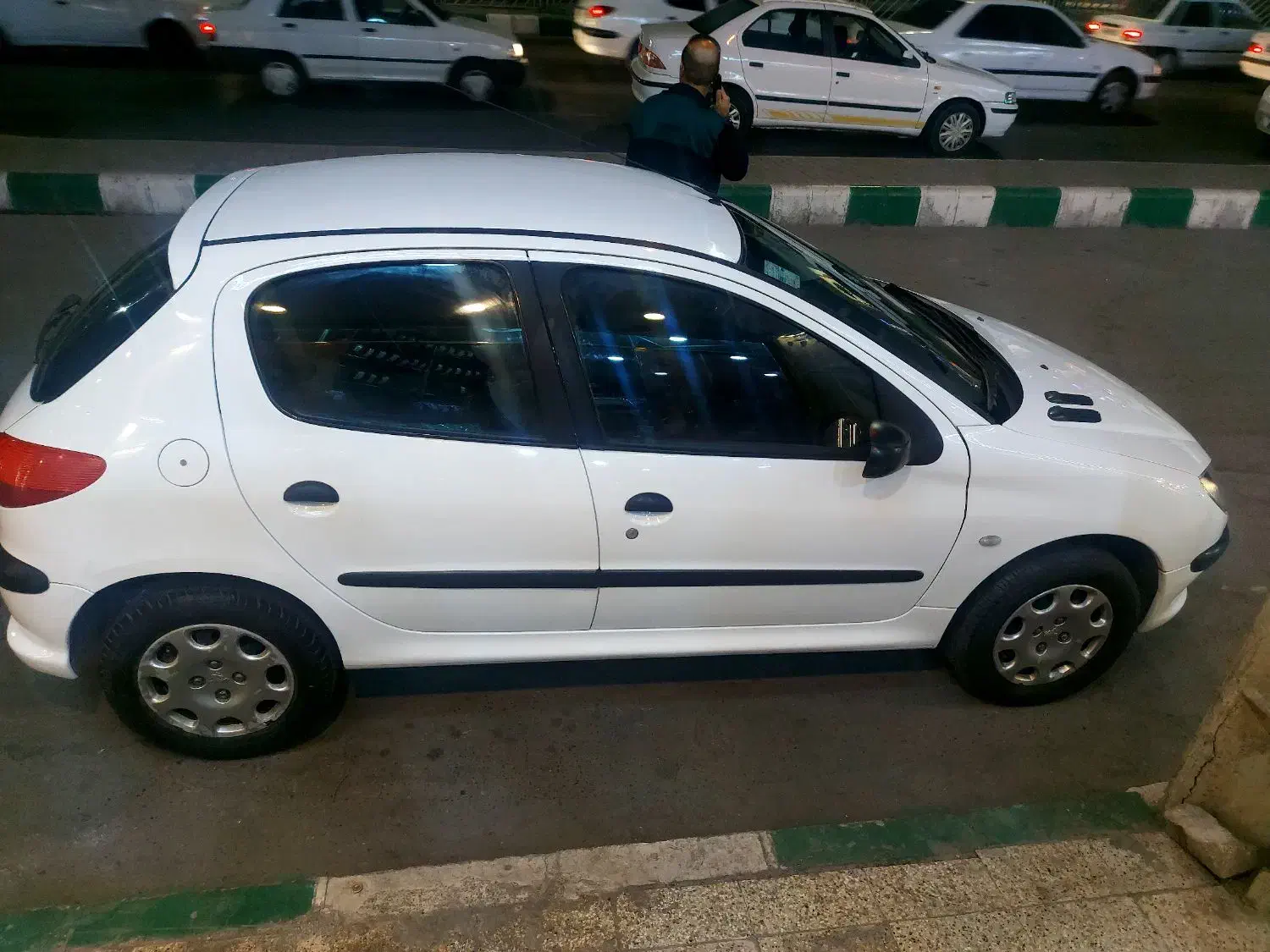 پژو 206 تیپ 2 - 1390