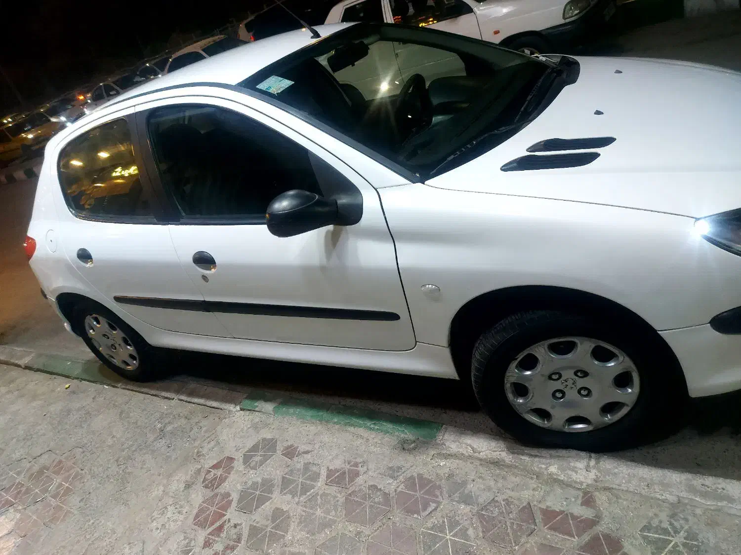 پژو 206 تیپ 2 - 1390