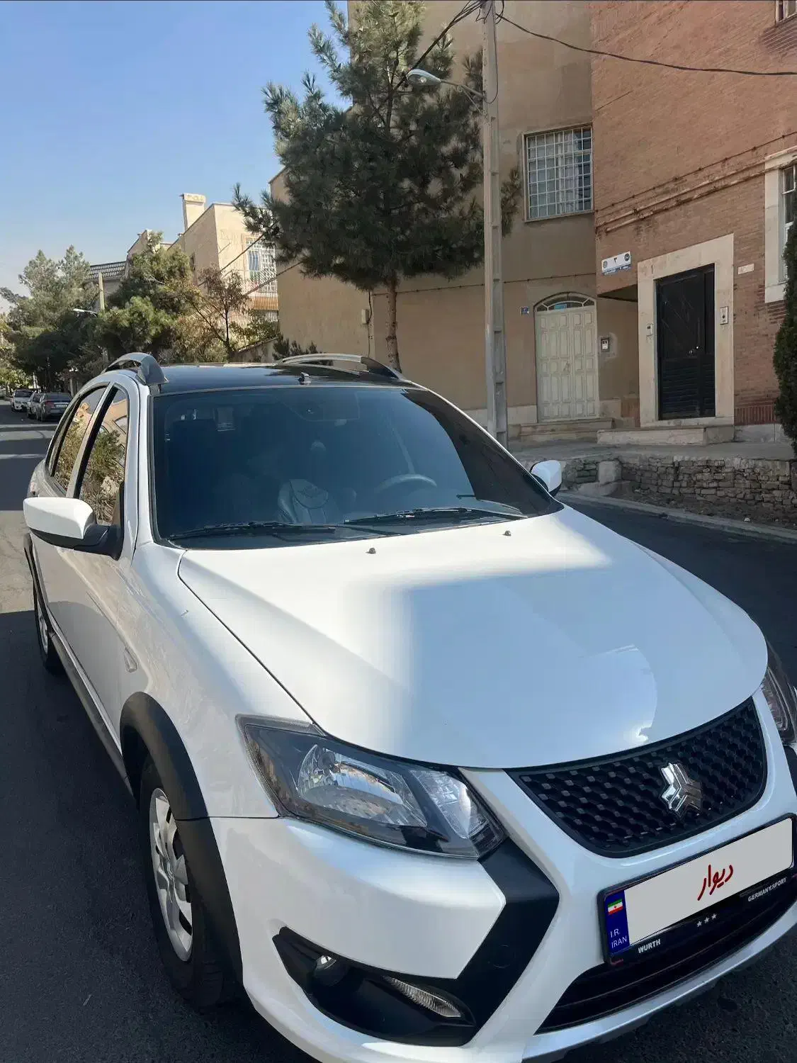 کوییک R دنده‌ای - 1402