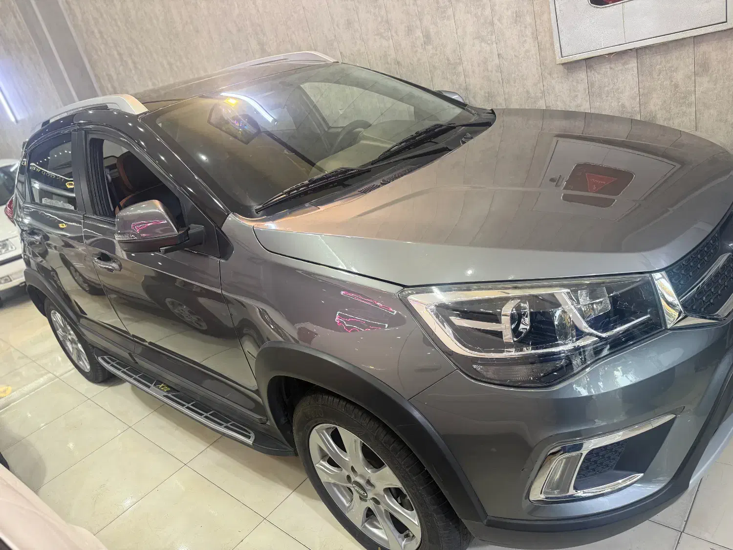 خودرو ام وی ام، X22 آگهی ann_20931738