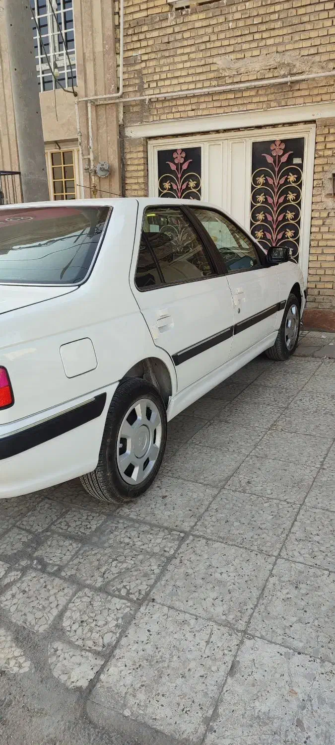 پژو پارس XU7P - 1402