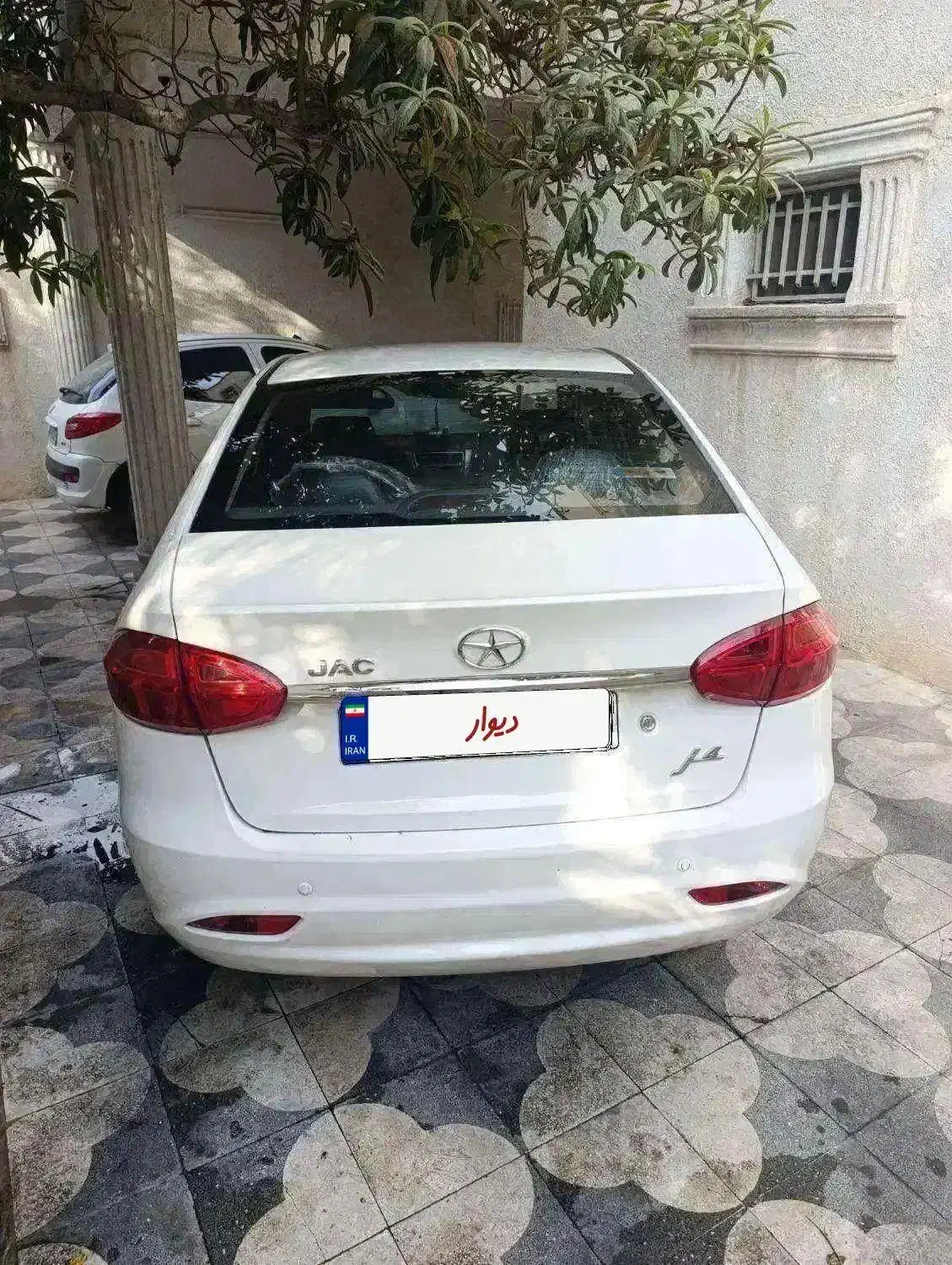 جک J4 اتوماتیک آپشنال - 1402