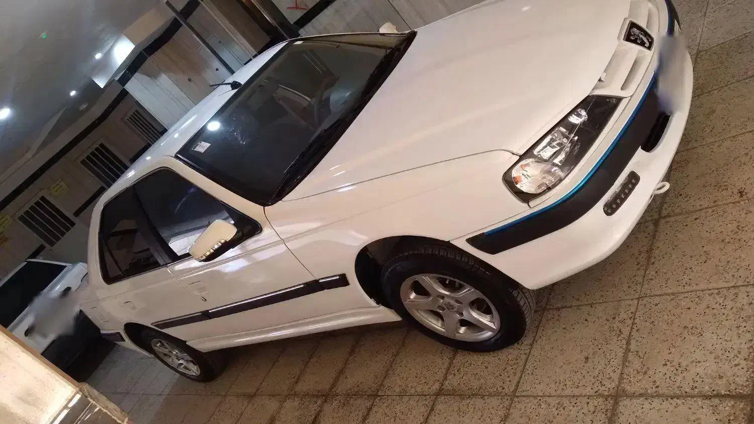 پژو پارس XU7P - 1402