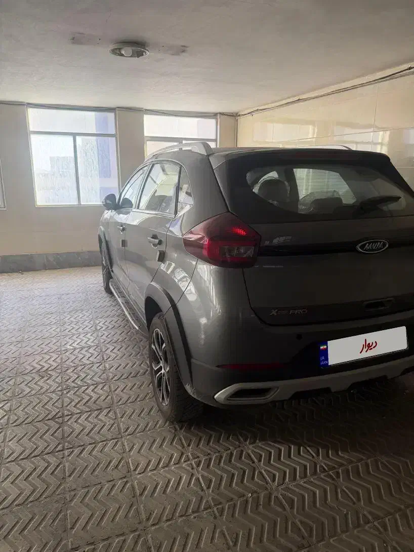 ام وی ام X22 پرو دنده‌ای - 1402