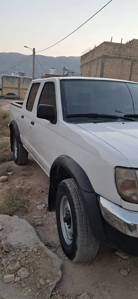 نیسان پیکاپ دو کابین دنده ای - 1388