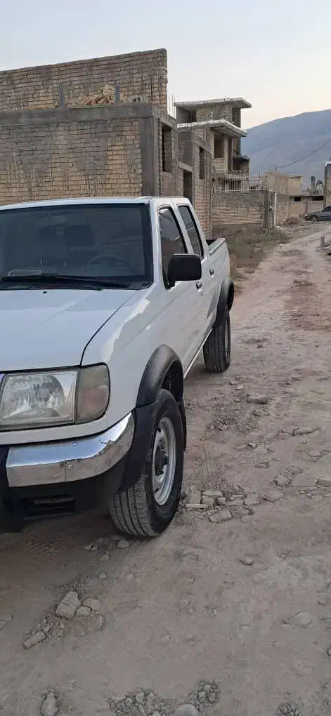 نیسان پیکاپ دو کابین دنده ای - 1388