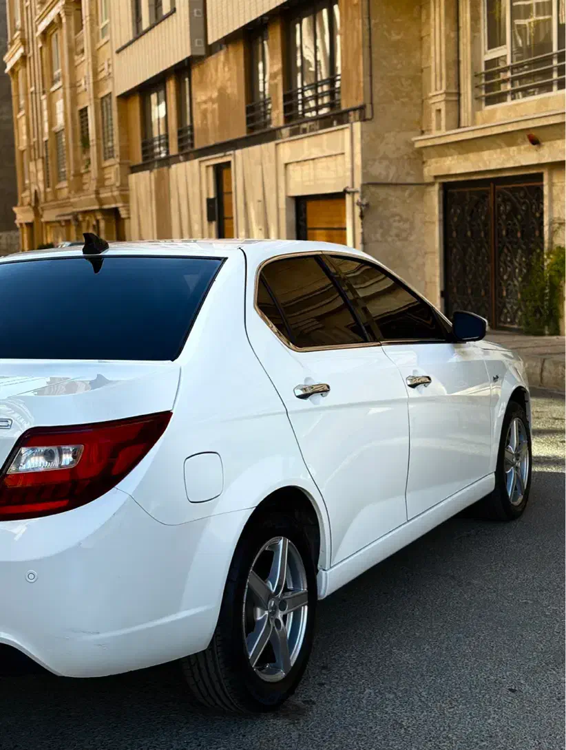 دنا پلاس توربو اتوماتیک - 1402