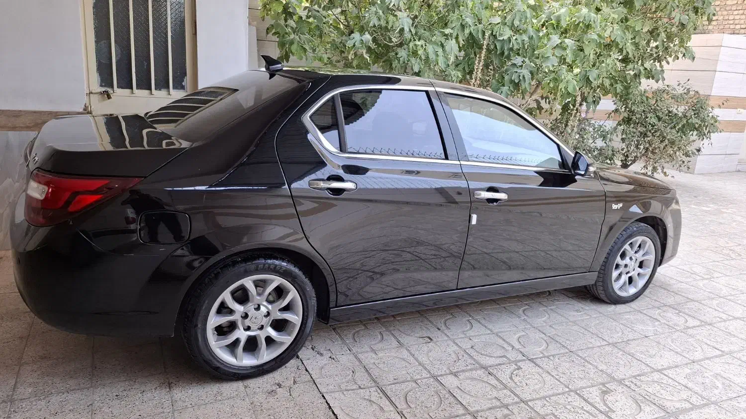 دنا پلاس توربو 6 دنده - 1402