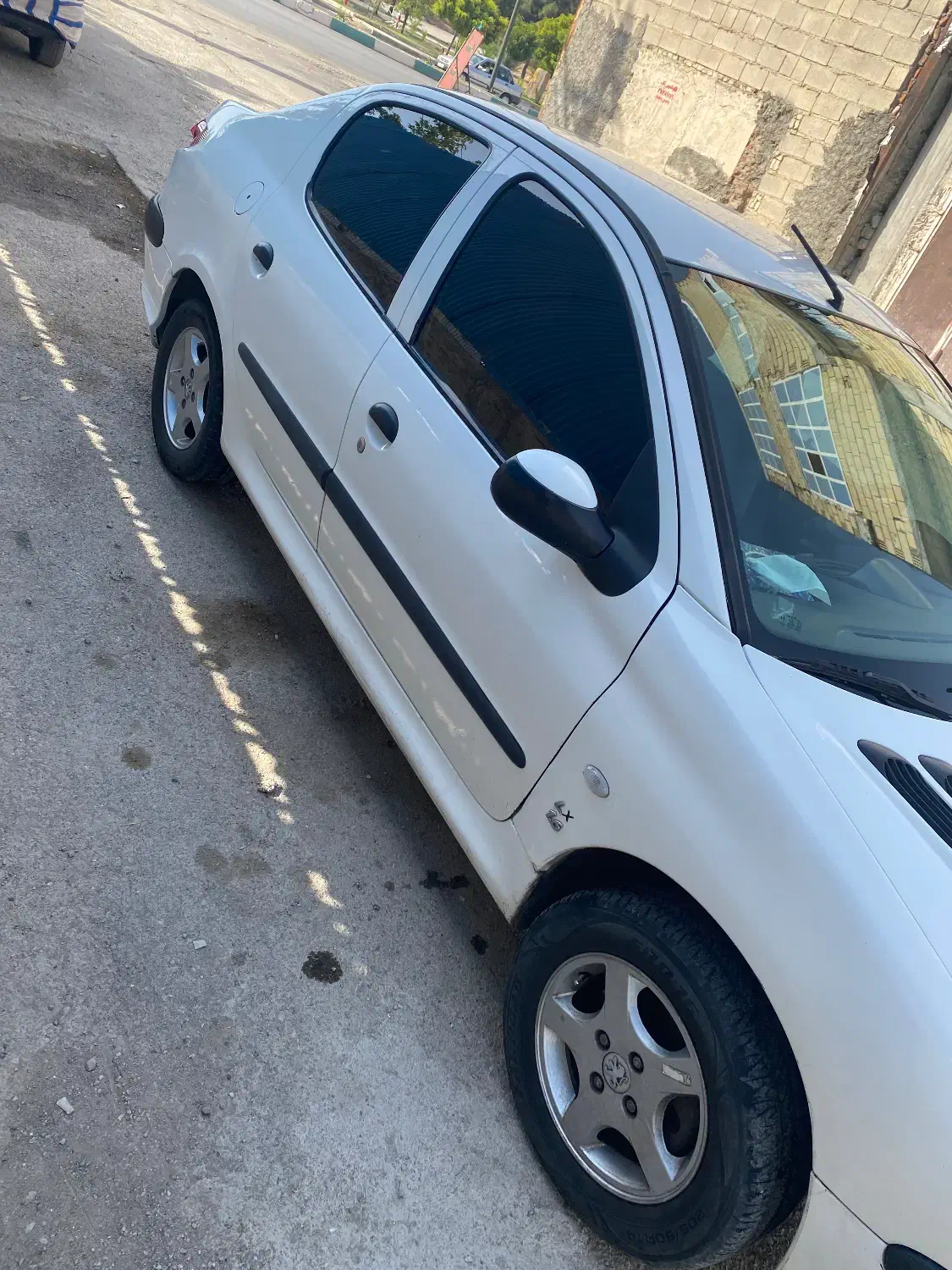 پژو ۲۰۶ صندوق دار v8 - 1396