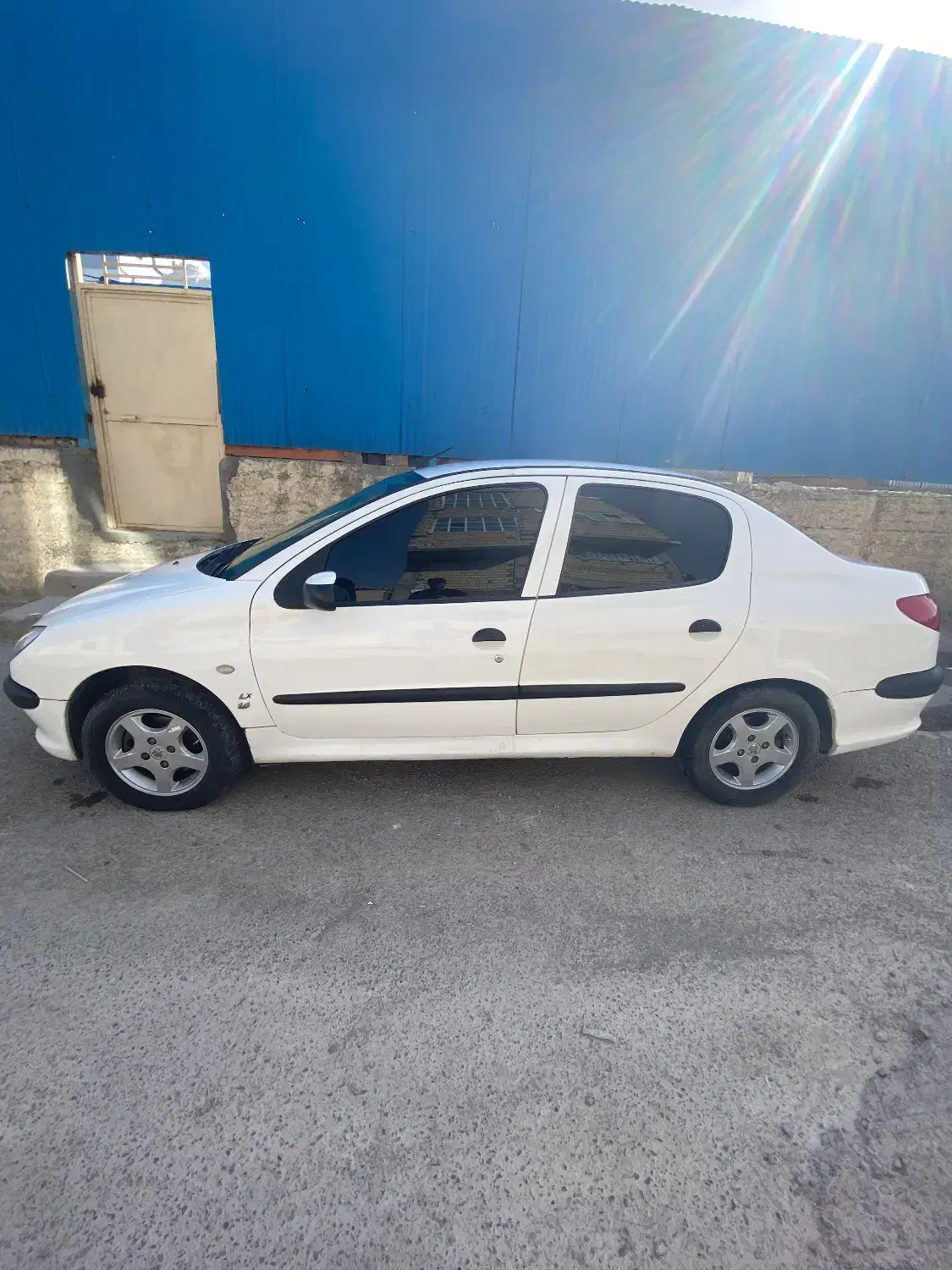 پژو ۲۰۶ صندوق دار v8 - 1396