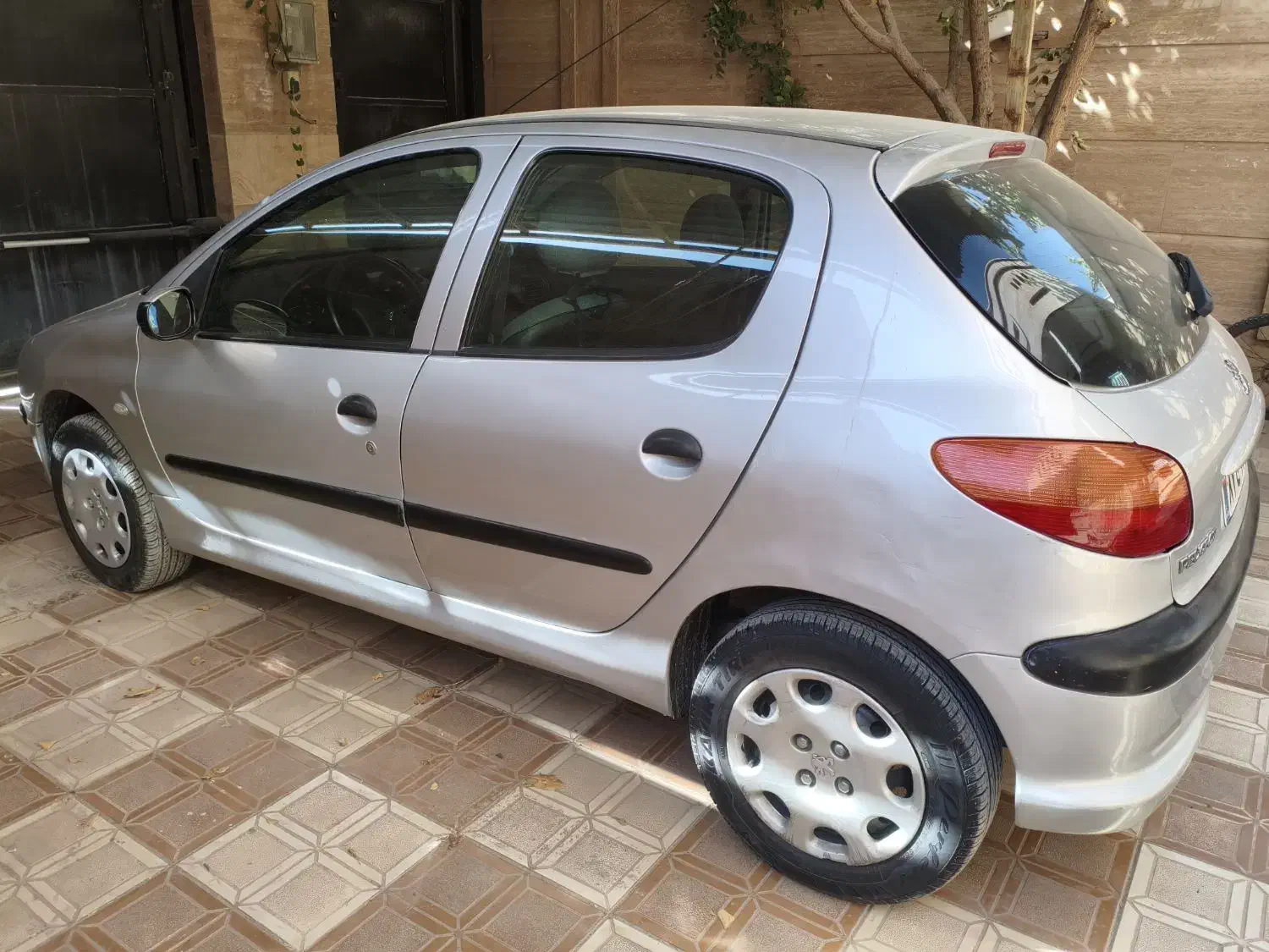 پژو 206 تیپ 2 - 1385