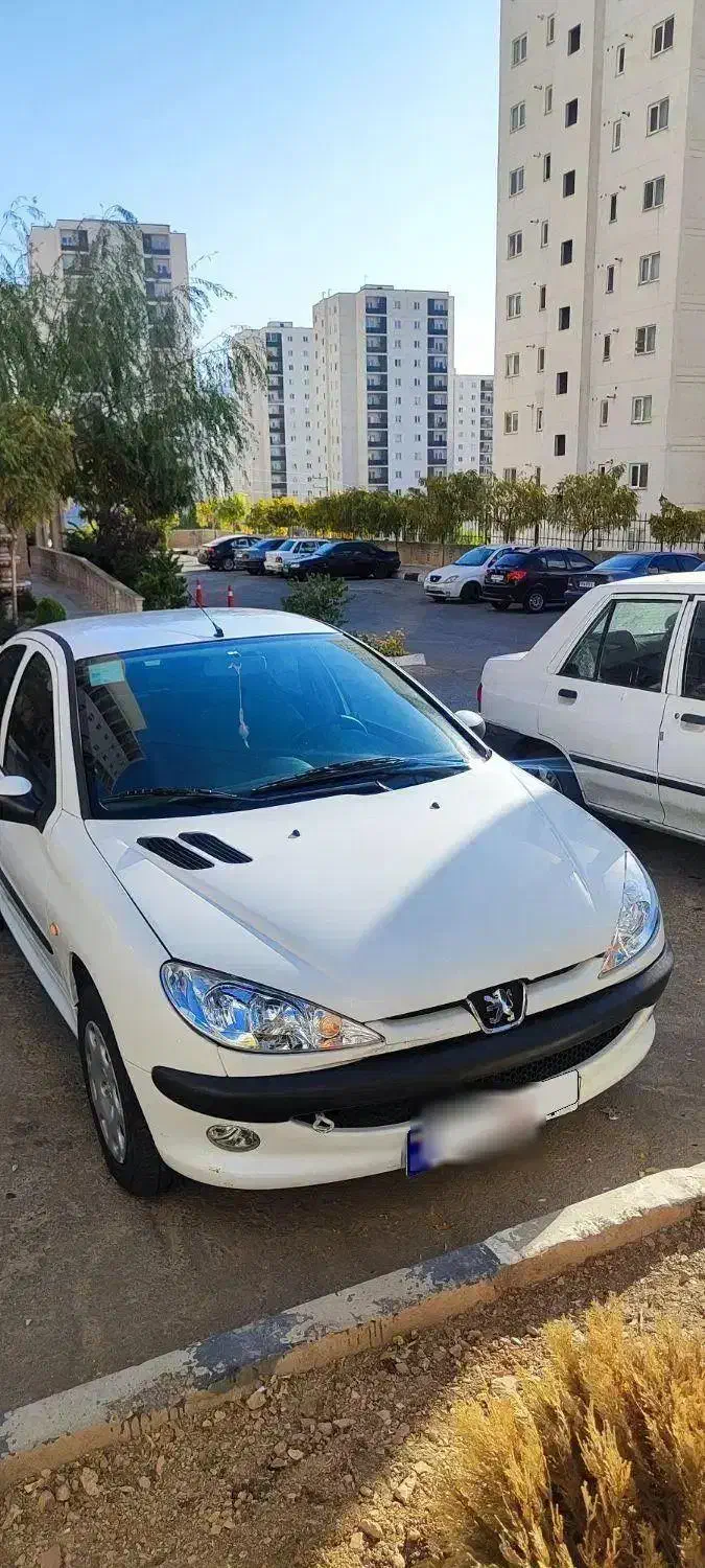 پژو ۲۰۶ صندوق دار v8 - 1397