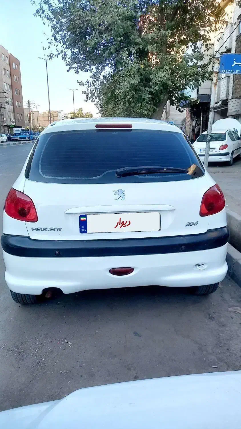 پژو ۲۰۶ صندوق دار v8 - 1396