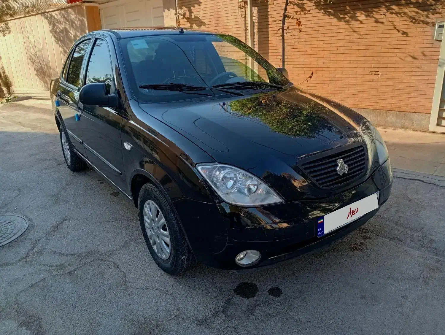 تیبا صندوق دار SX - 1397